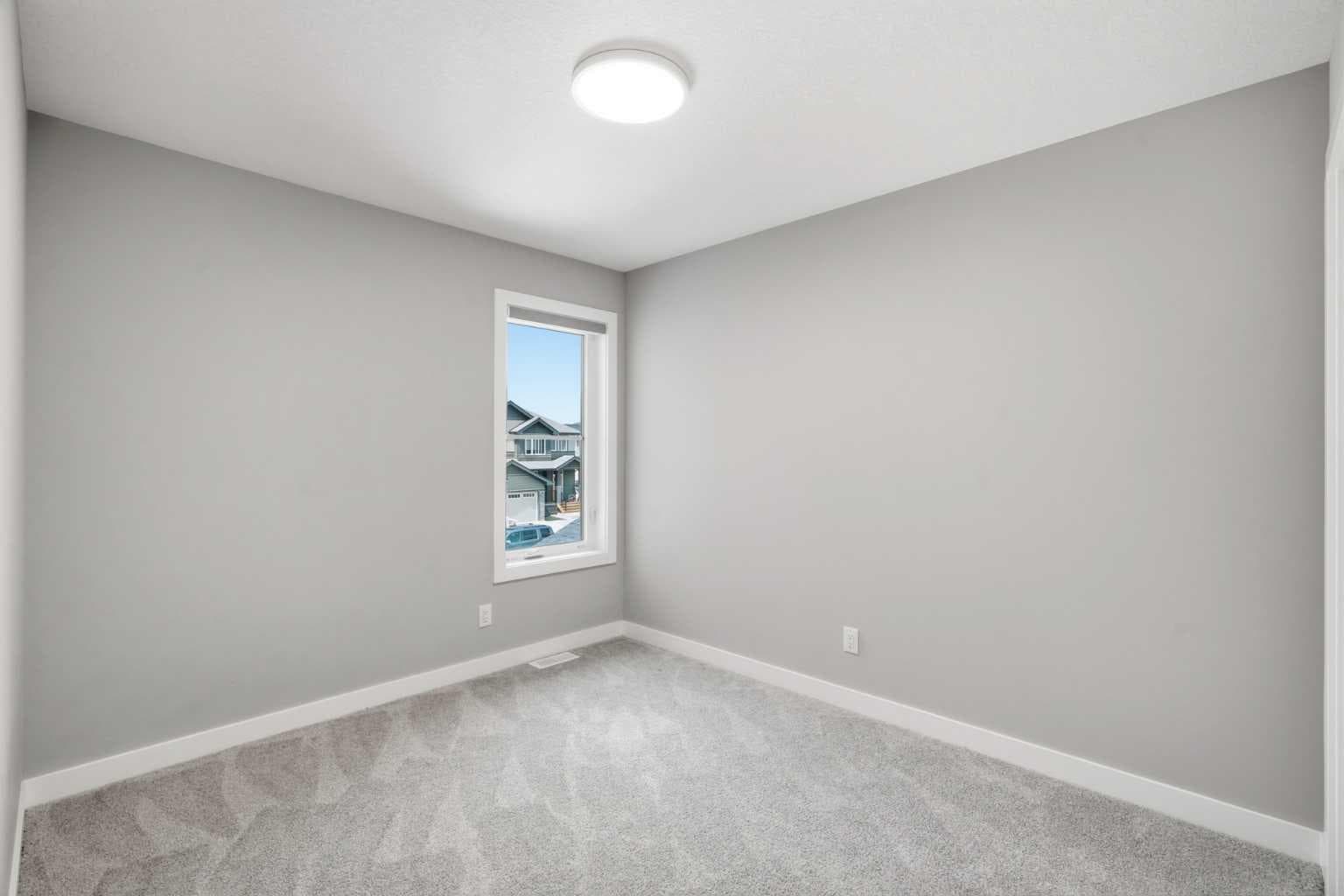 143 Belvedere Crescent SE