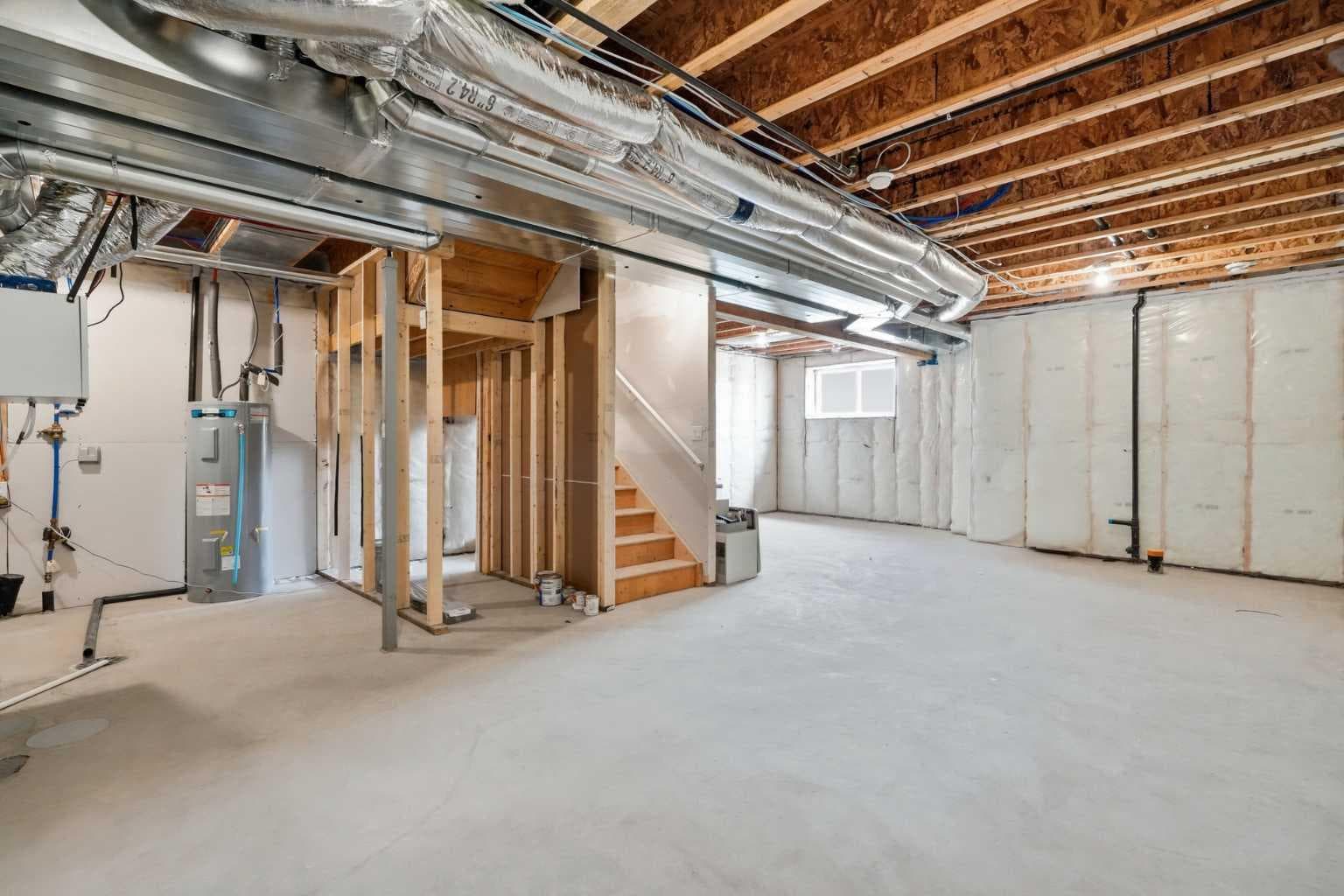 143 Belvedere Crescent SE