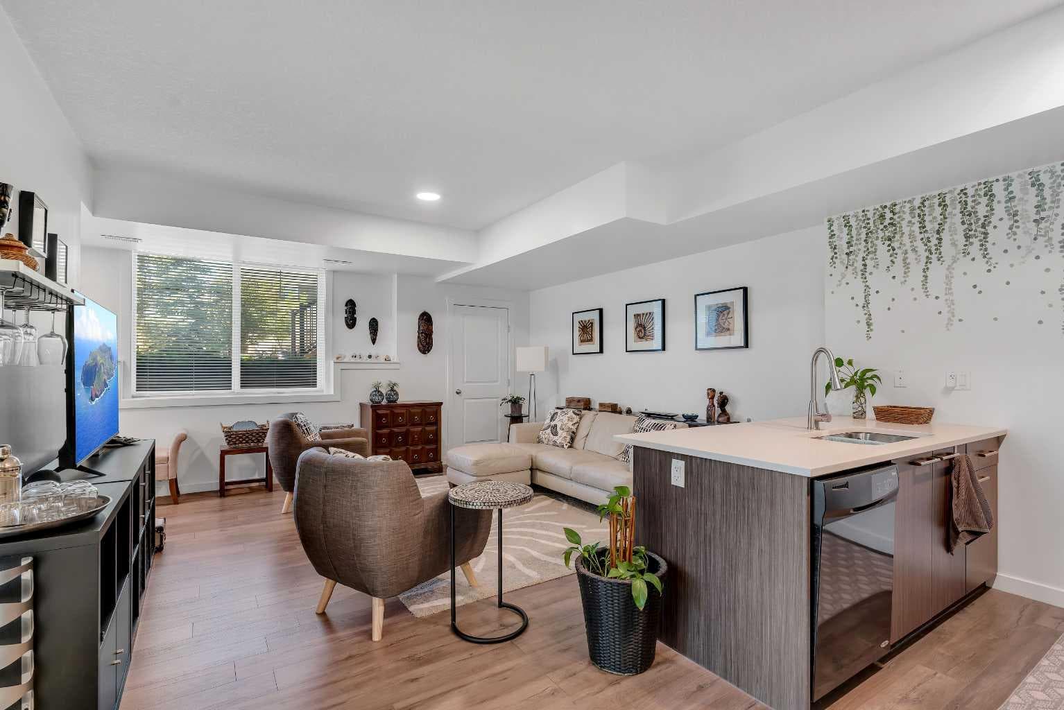 236, 300 Marina Drive 