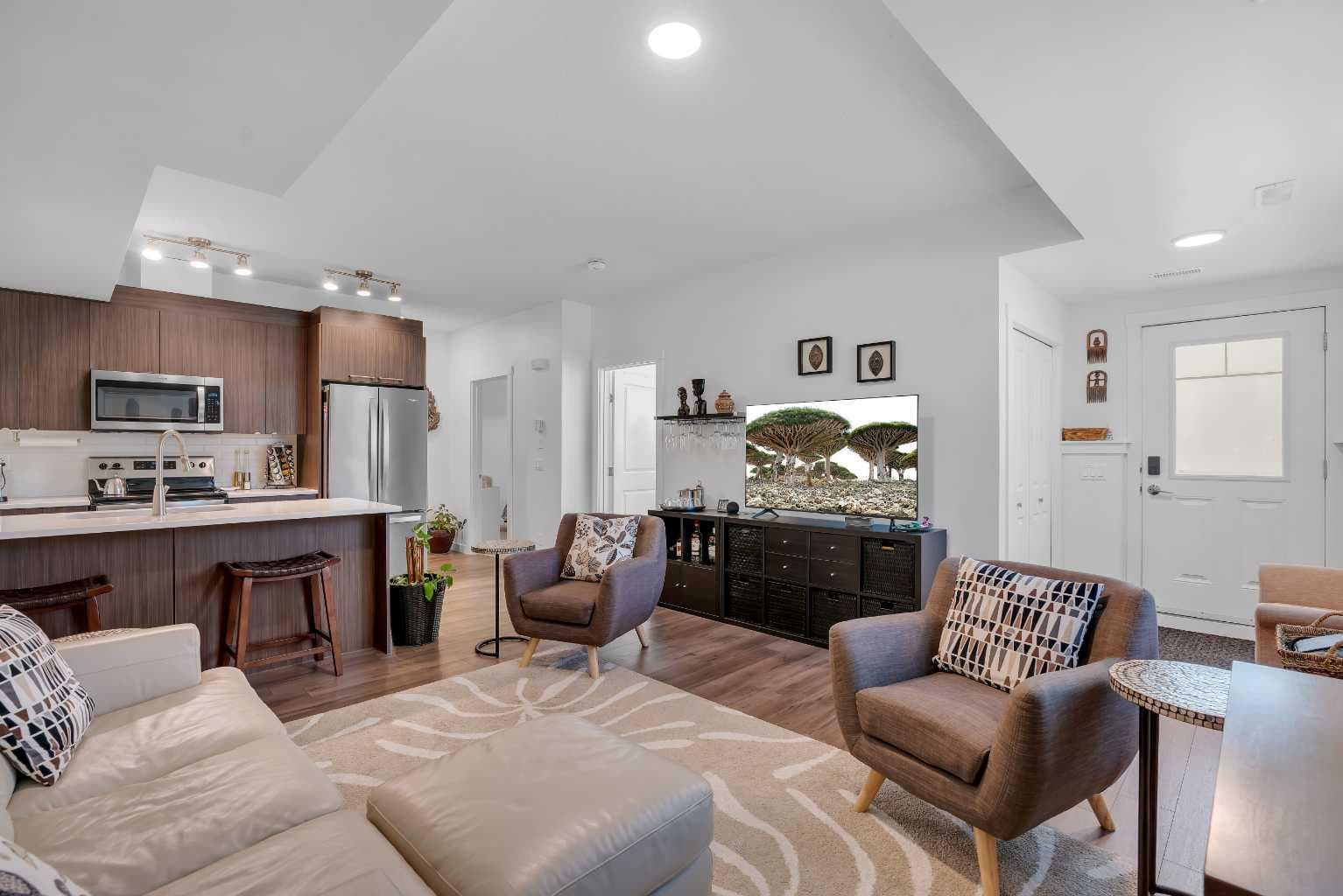 236, 300 Marina Drive 