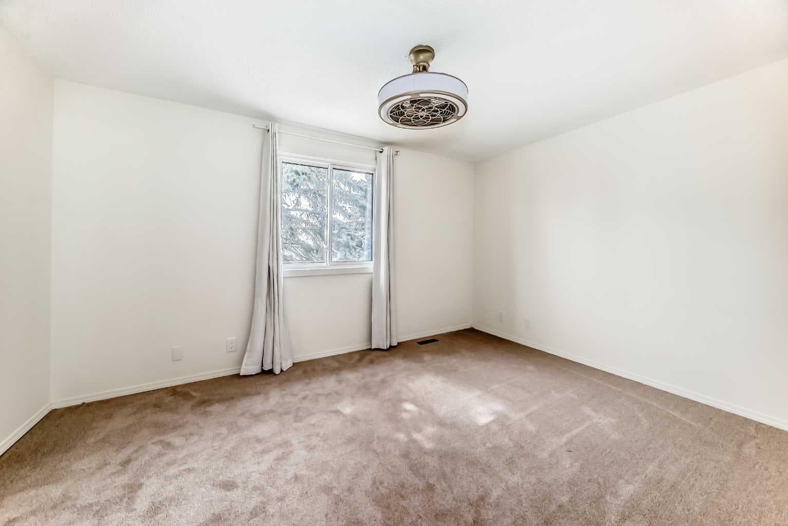 25 Erin Ridge Road SE
