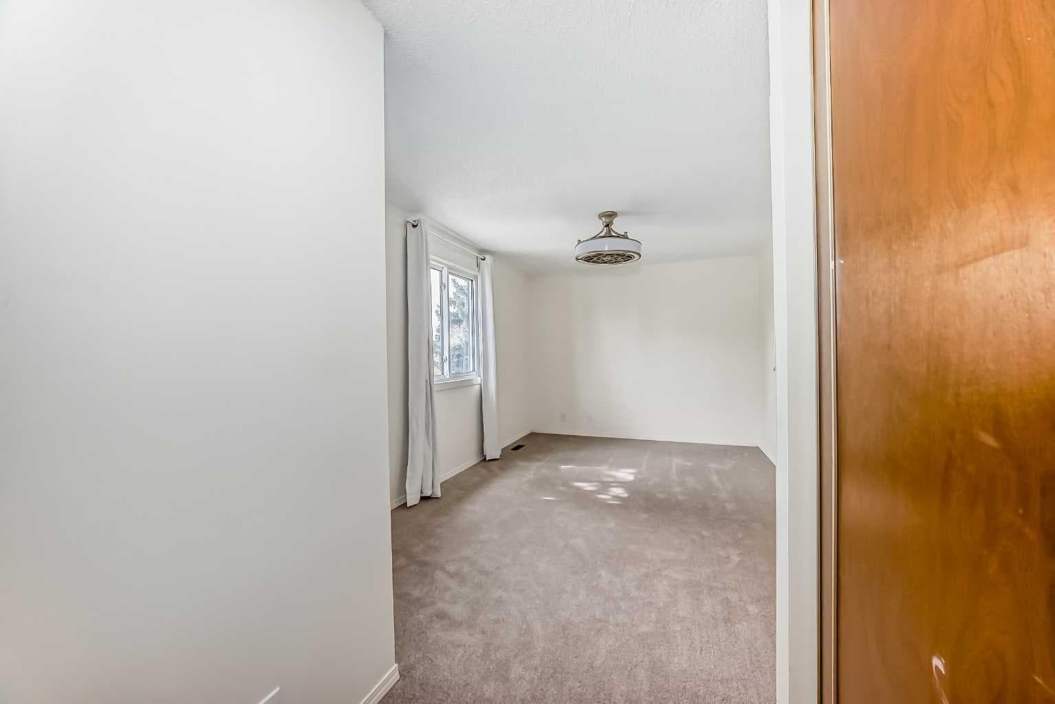 25 Erin Ridge Road SE