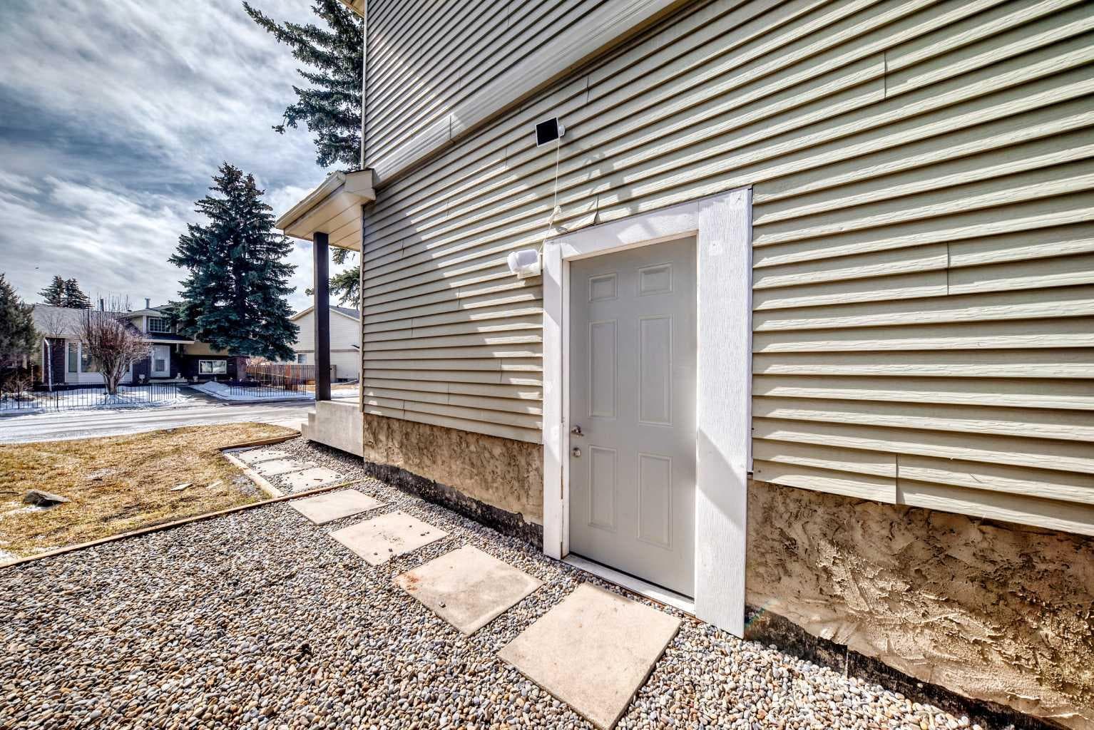 25 Erin Ridge Road SE