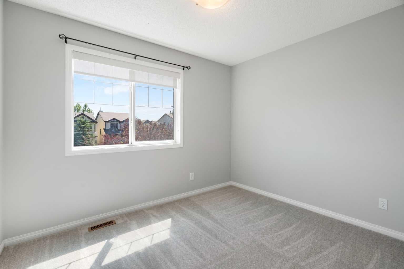 128 Silverado Way SW