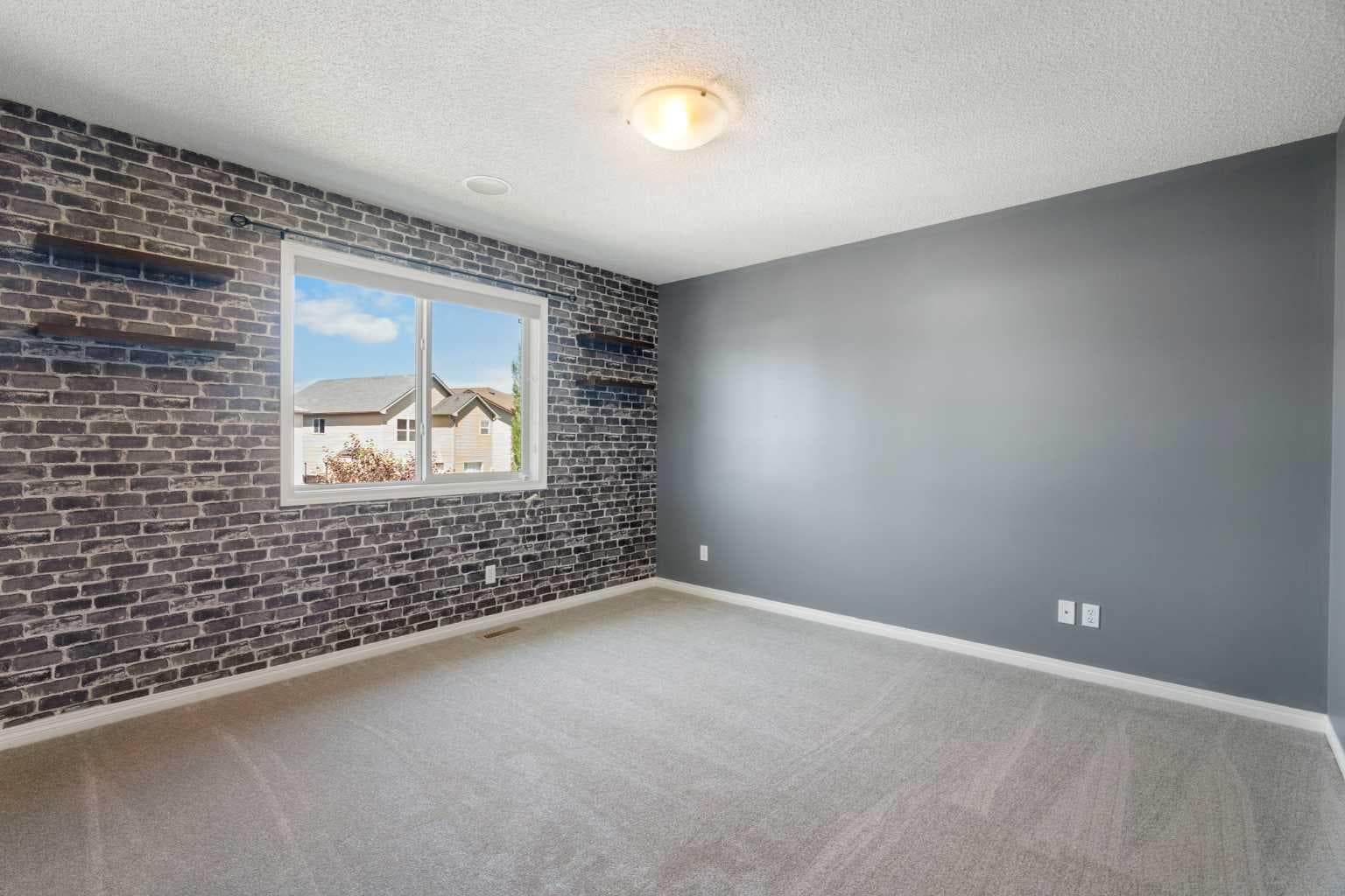 128 Silverado Way SW