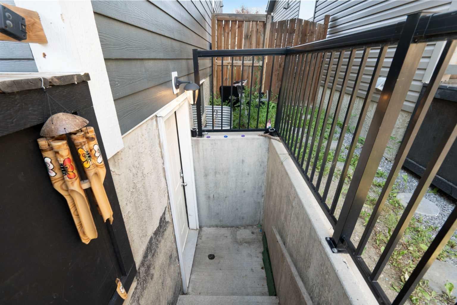 128 Silverado Way SW
