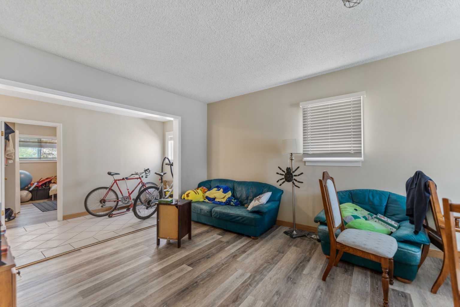 1407 28 Street SW