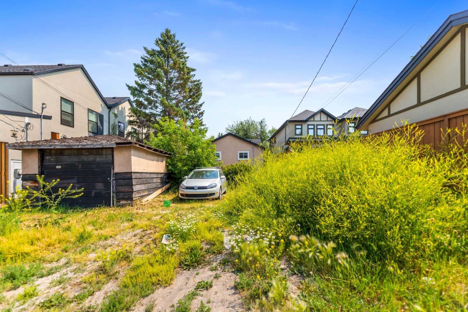 1407 28 Street SW