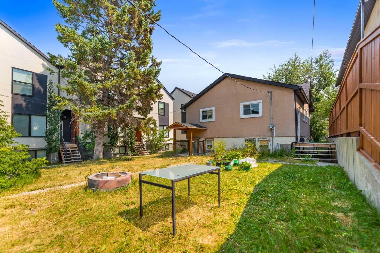1407 28 Street SW