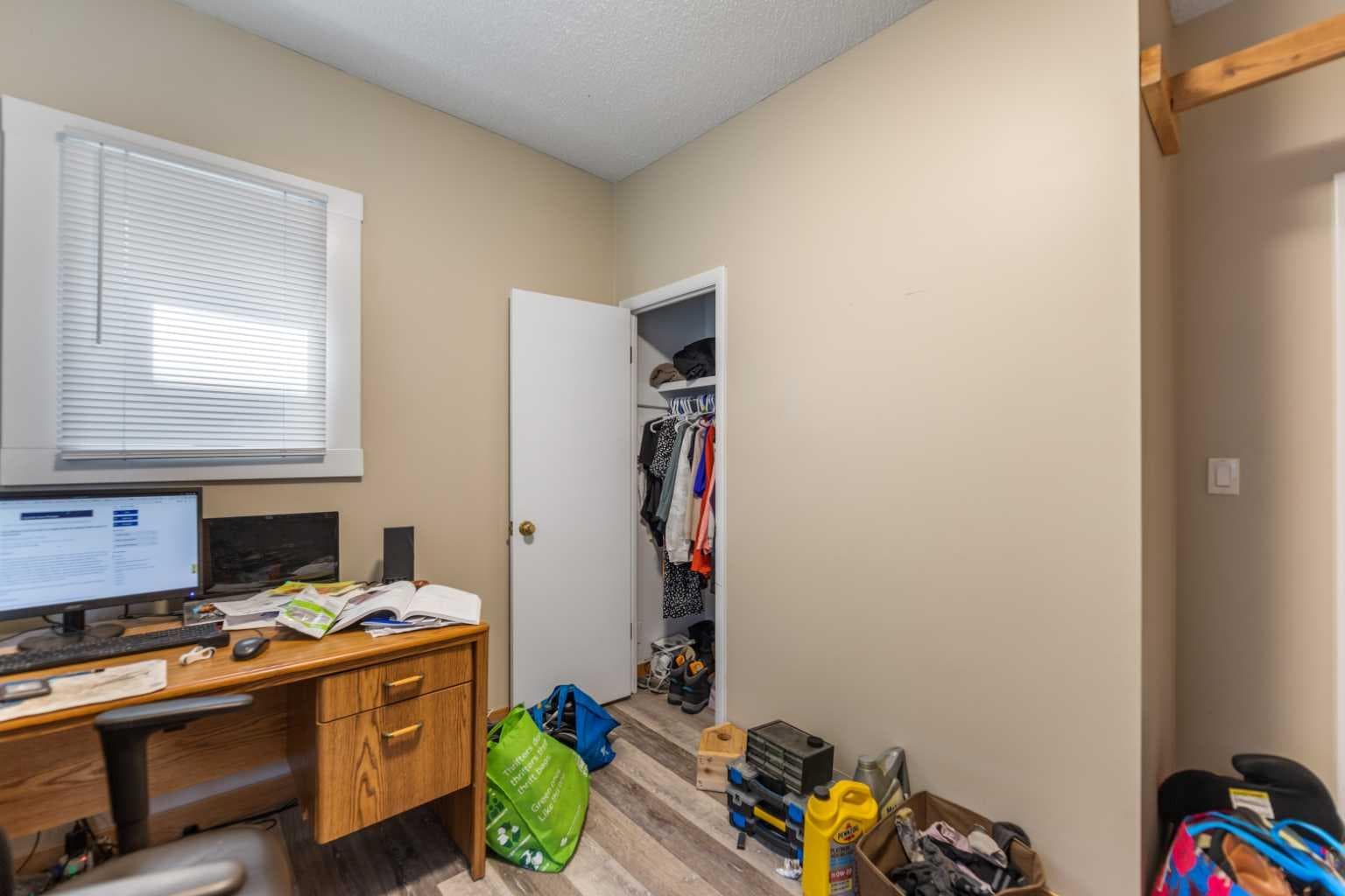 1407 28 Street SW