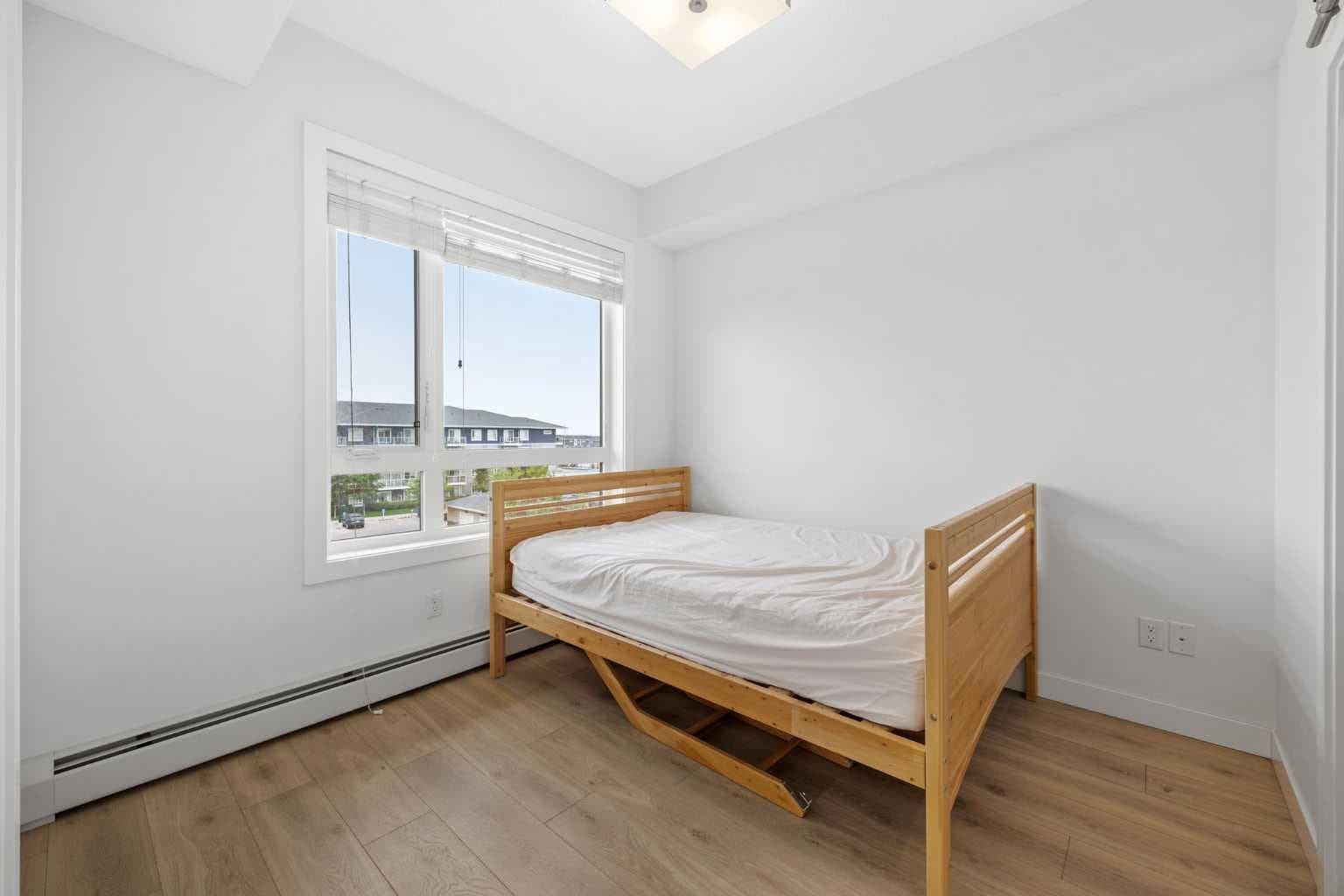 2403, 76 Cornerstone Passage NE