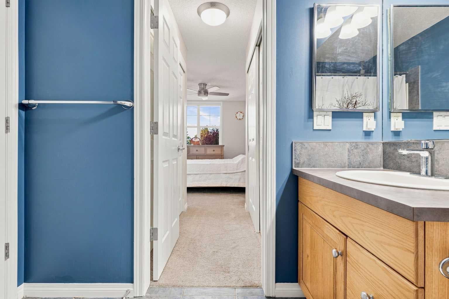 208, 25 Prestwick Drive SE