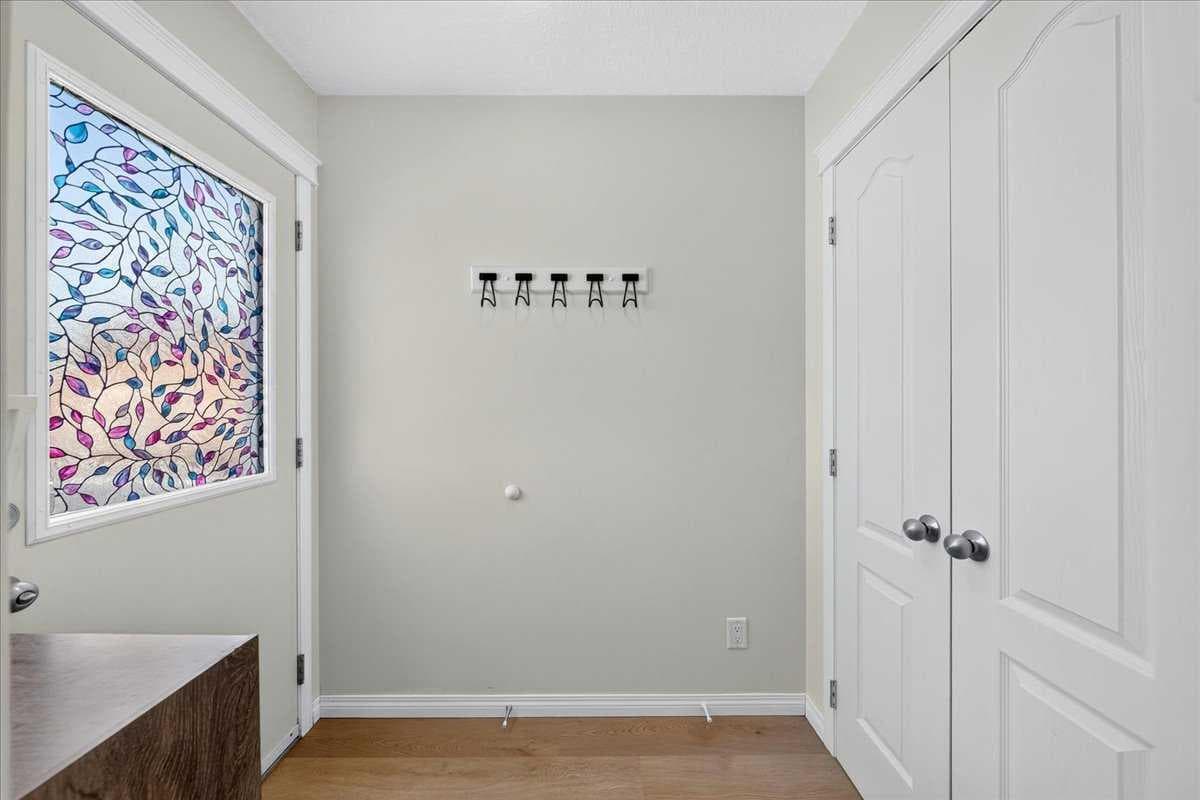 138 Copperpond Heights SE