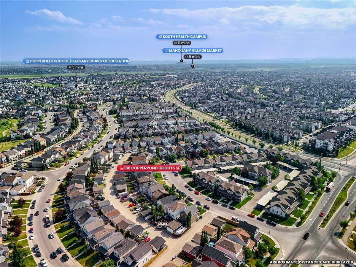 138 Copperpond Heights SE