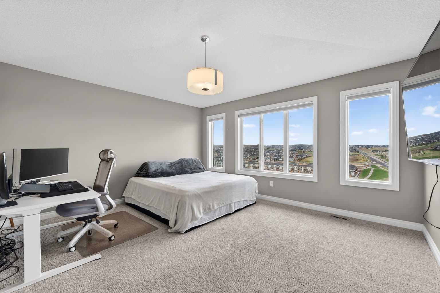 30 Evansborough View NW