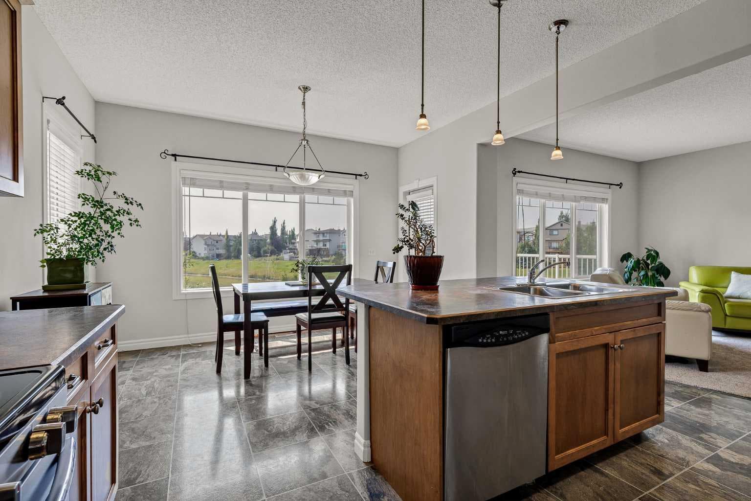 378 Sagewood Gardens SW