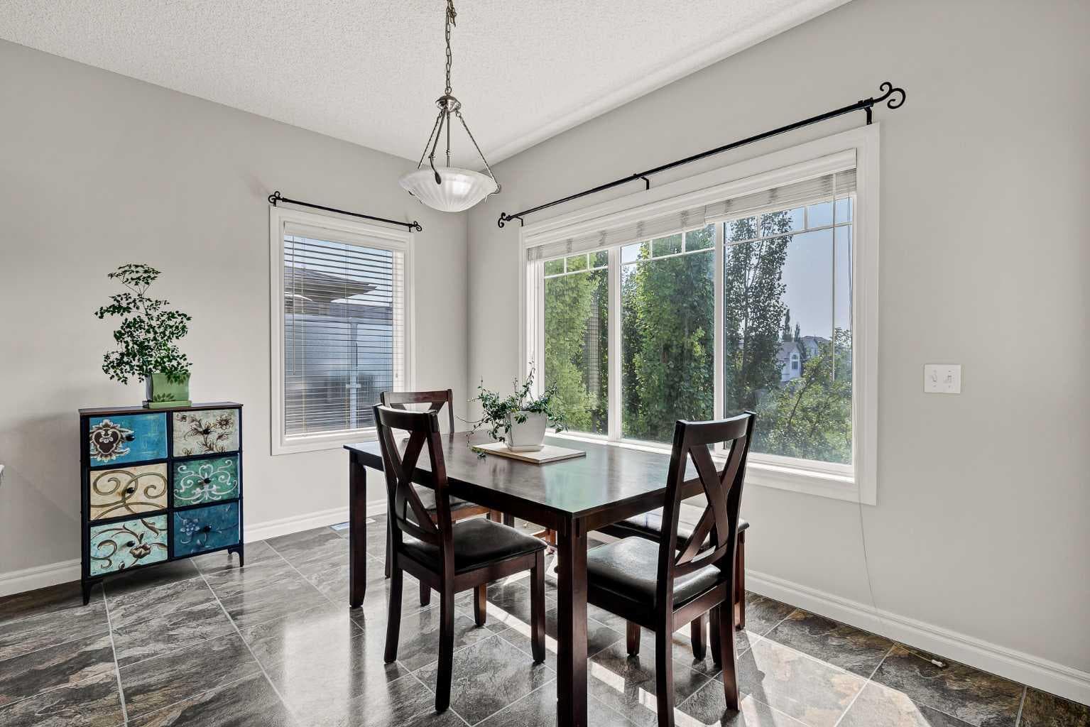 378 Sagewood Gardens SW