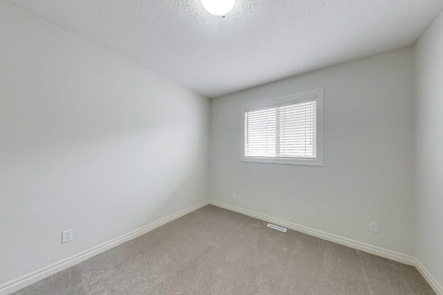 378 Sagewood Gardens SW