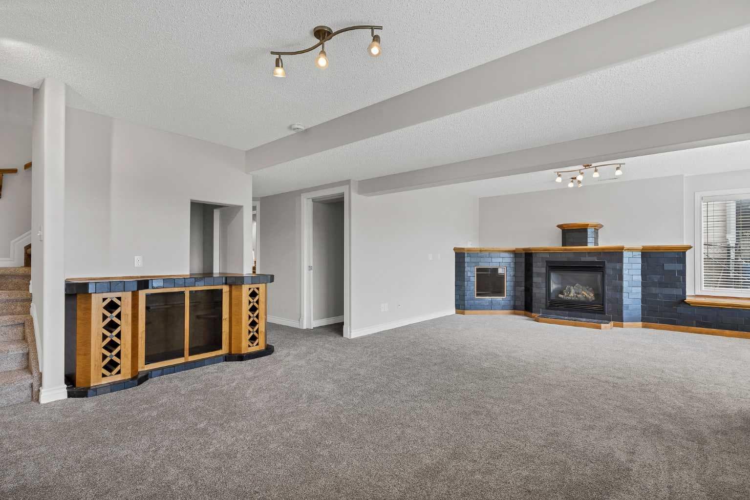 378 Sagewood Gardens SW