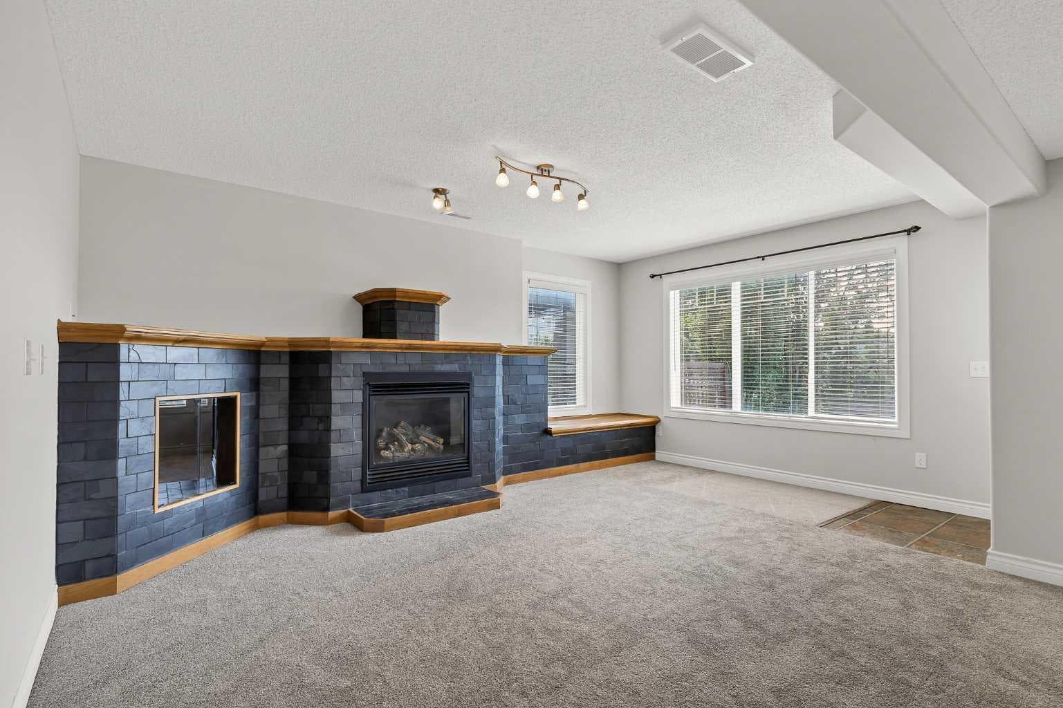 378 Sagewood Gardens SW