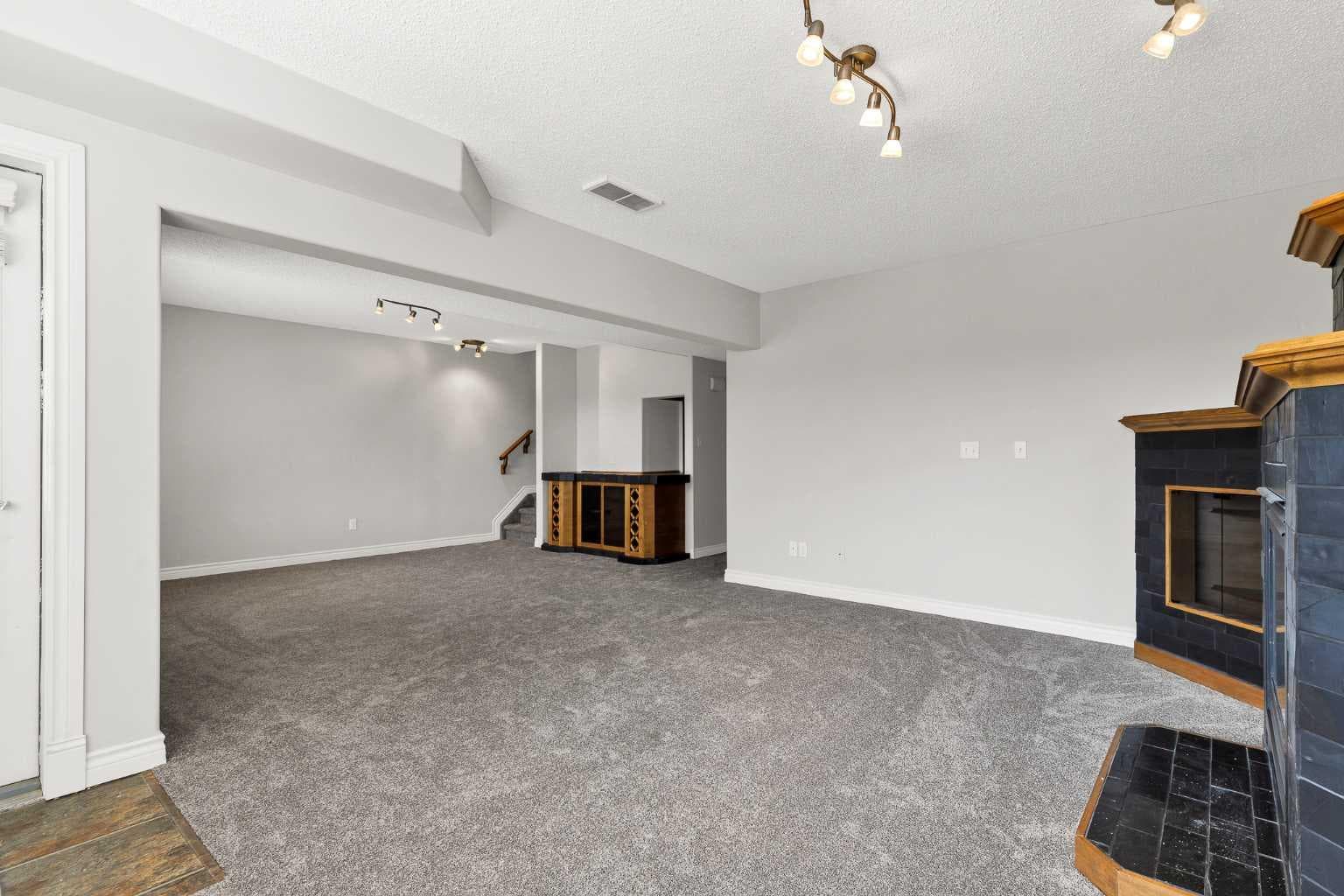378 Sagewood Gardens SW