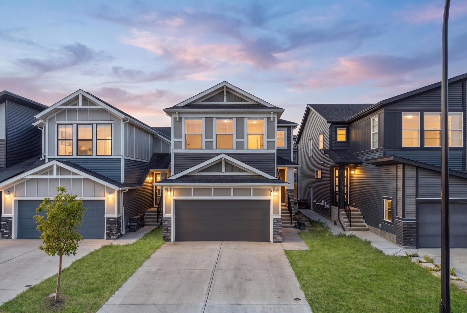 389 Crimson Ridge Place NW