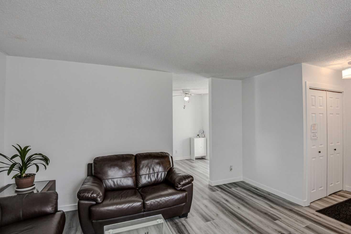 184 Erin Croft Crescent SE