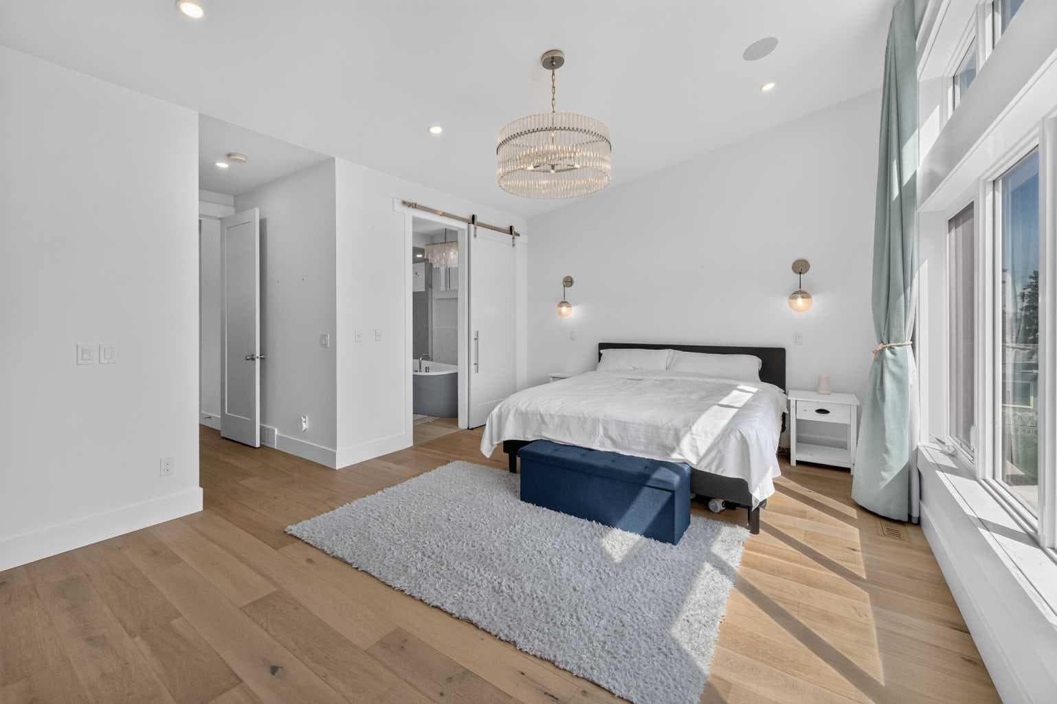 1704 26A Street SW