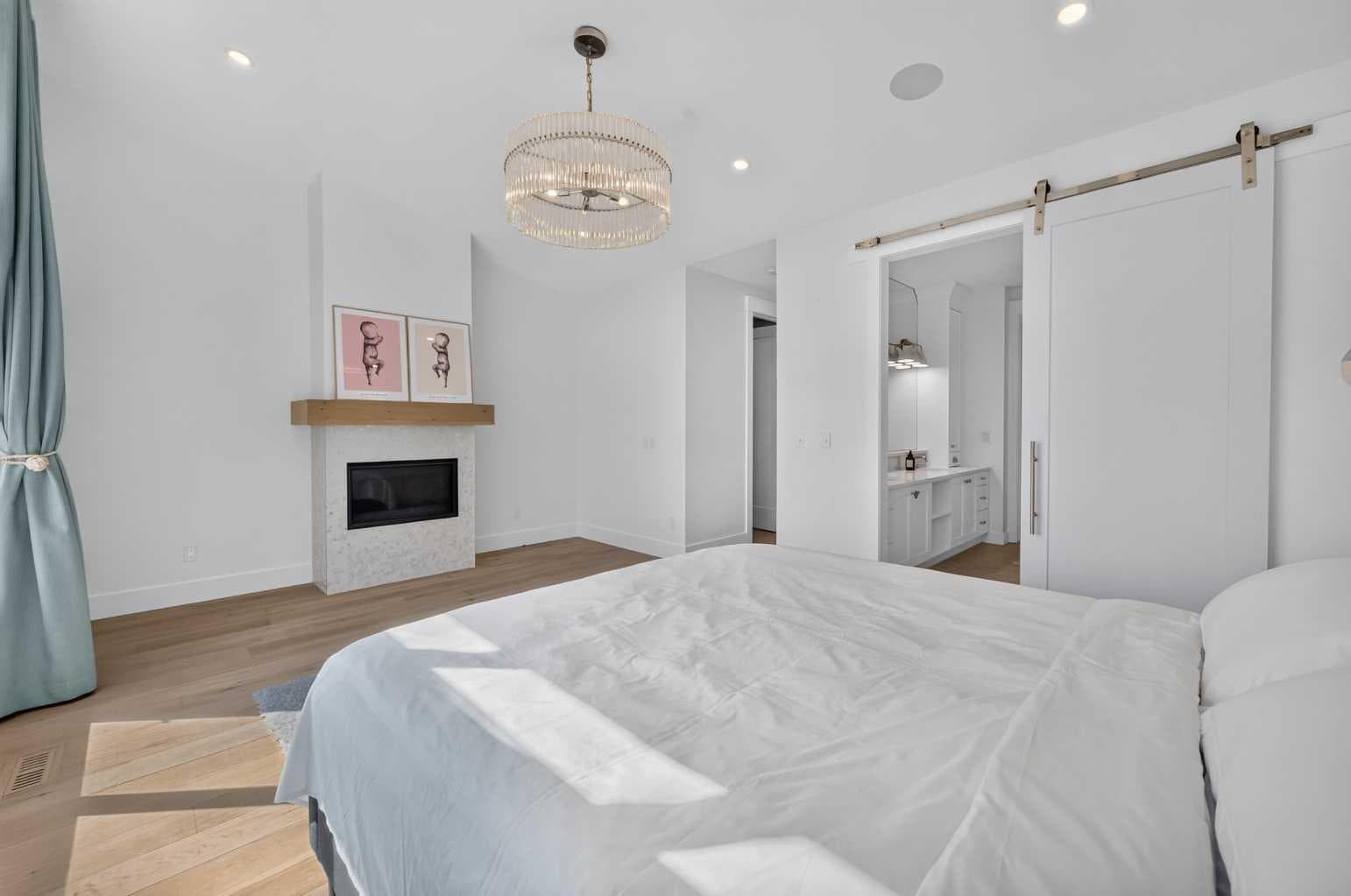 1704 26A Street SW