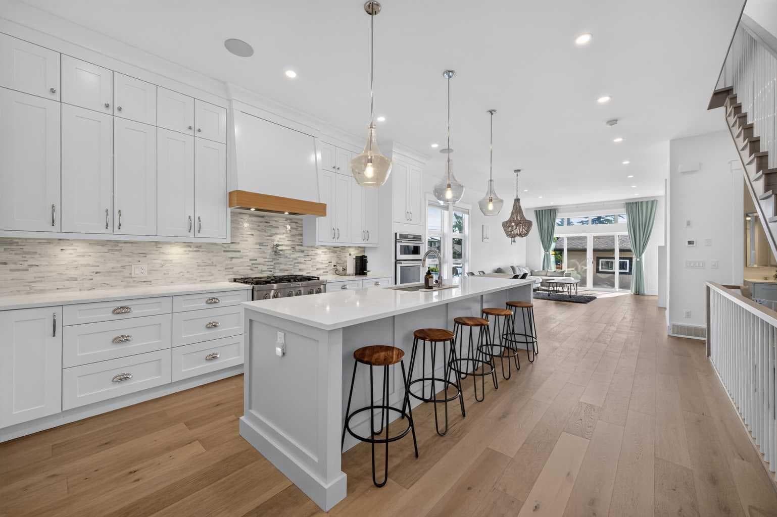 1704 26A Street SW