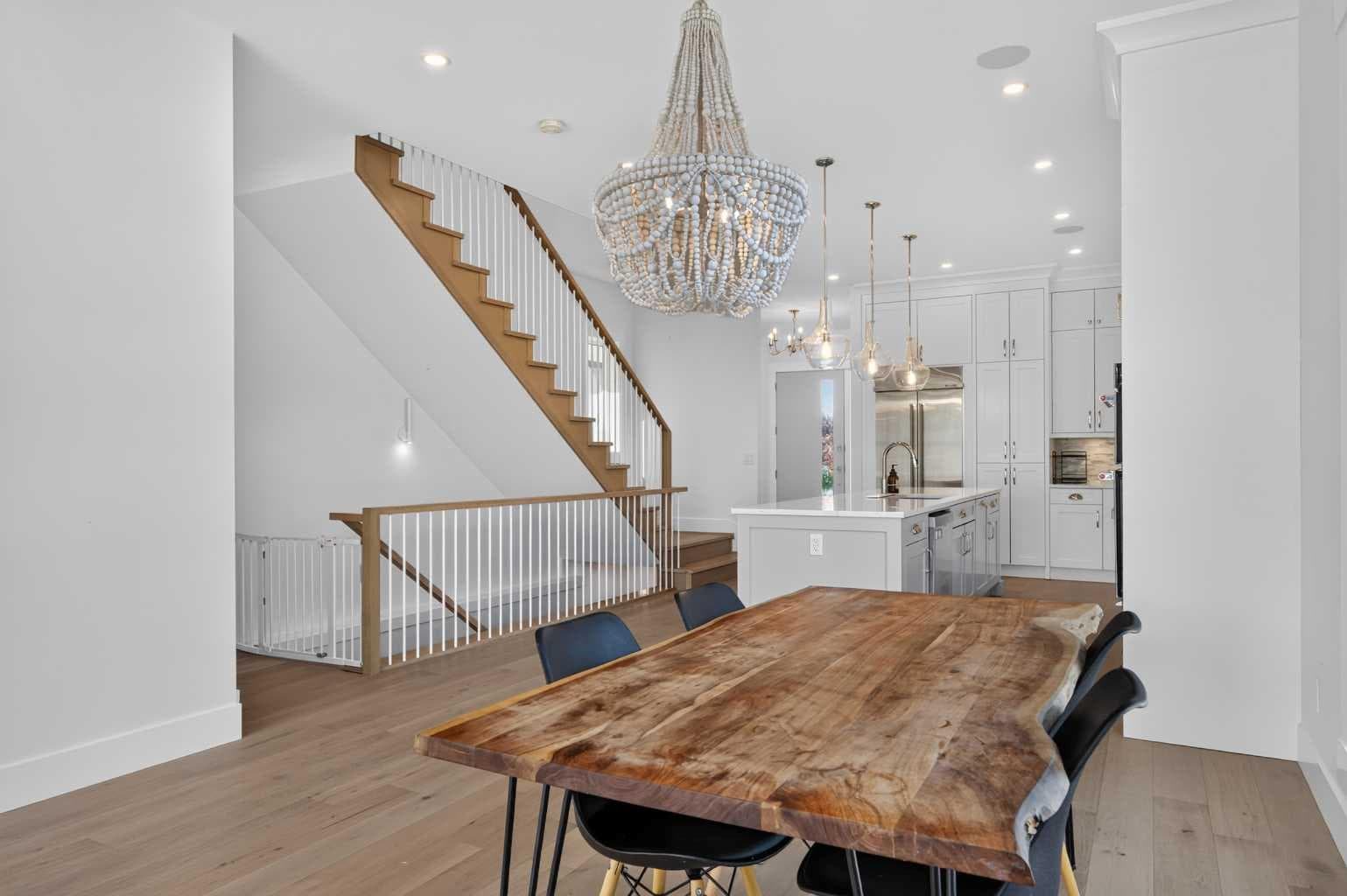 1704 26A Street SW