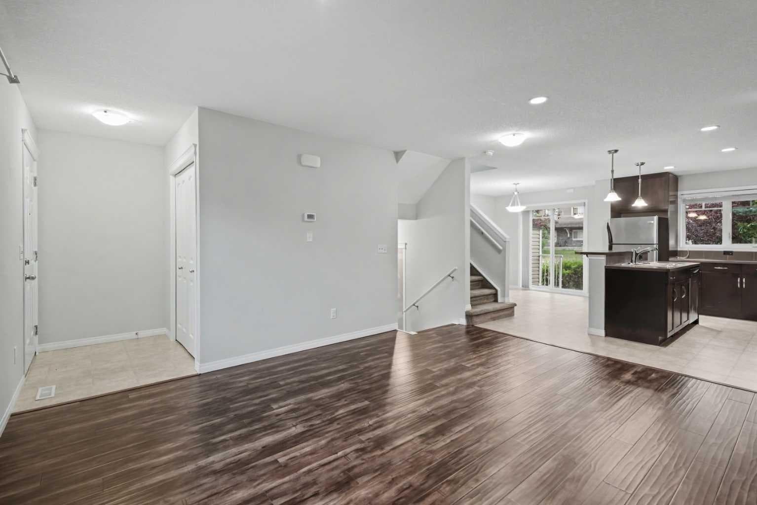 127 Prestwick Villas SE