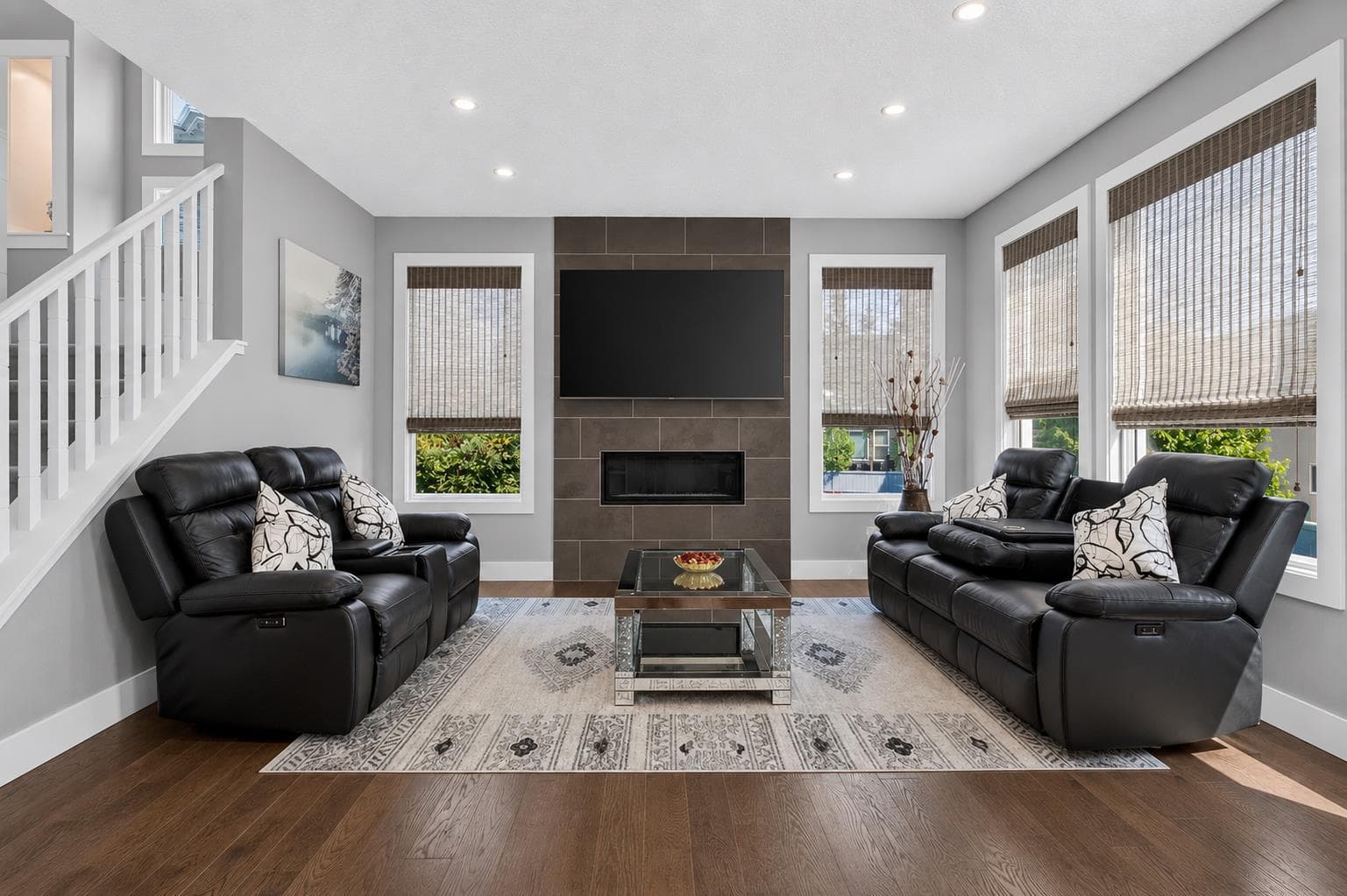 108 Kinniburgh Close 