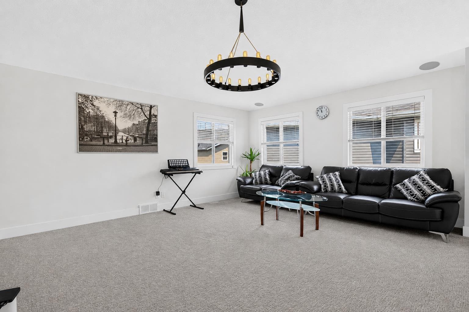 108 Kinniburgh Close 