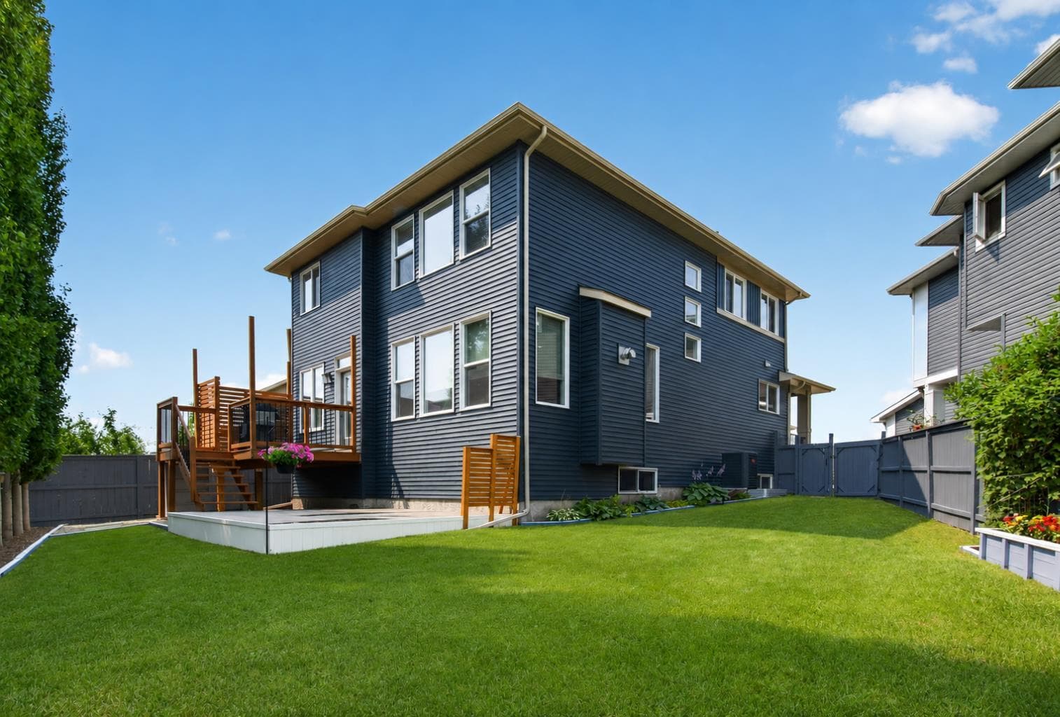 108 Kinniburgh Close 