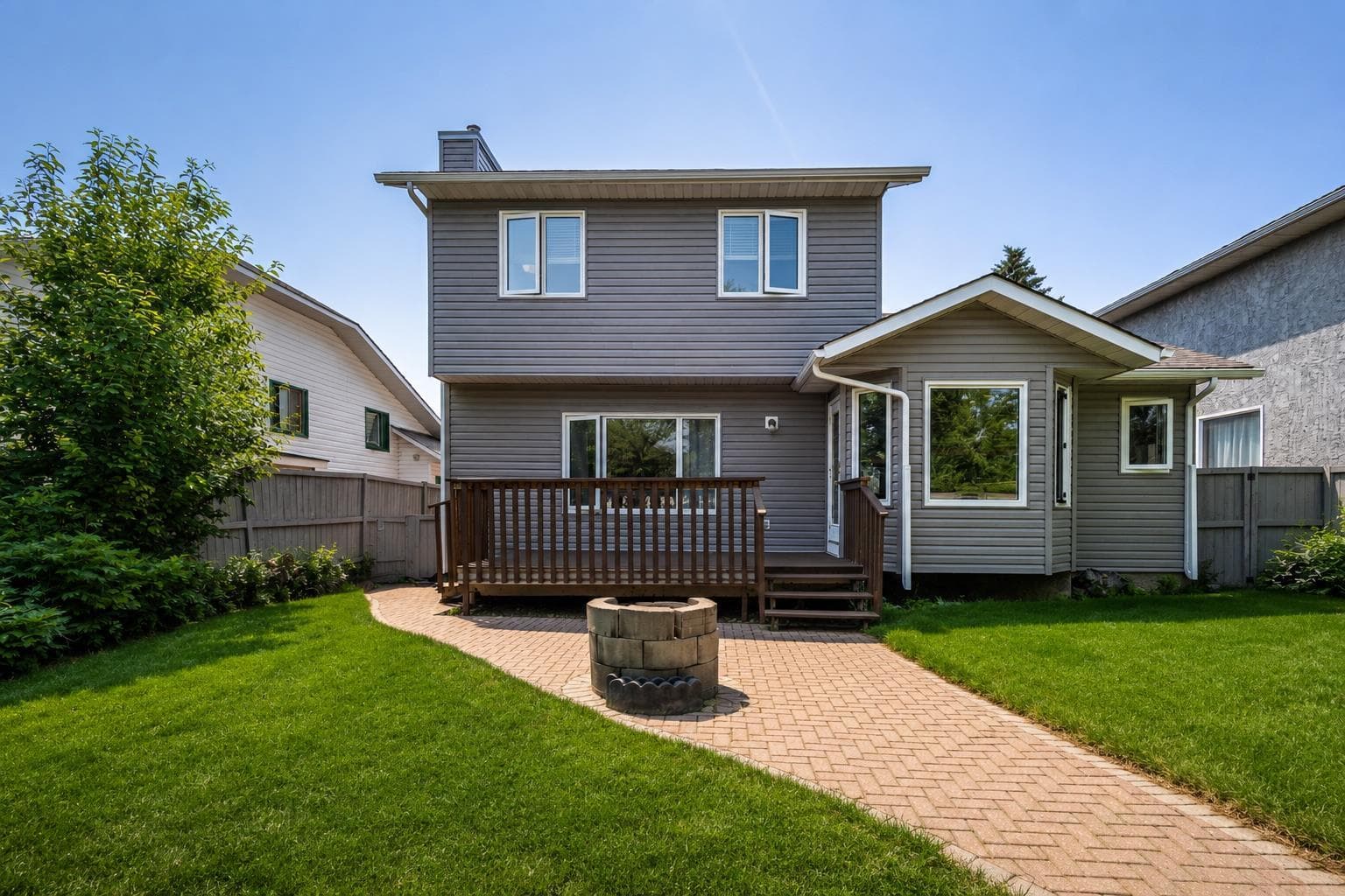136 Harvest Hills Drive NE
