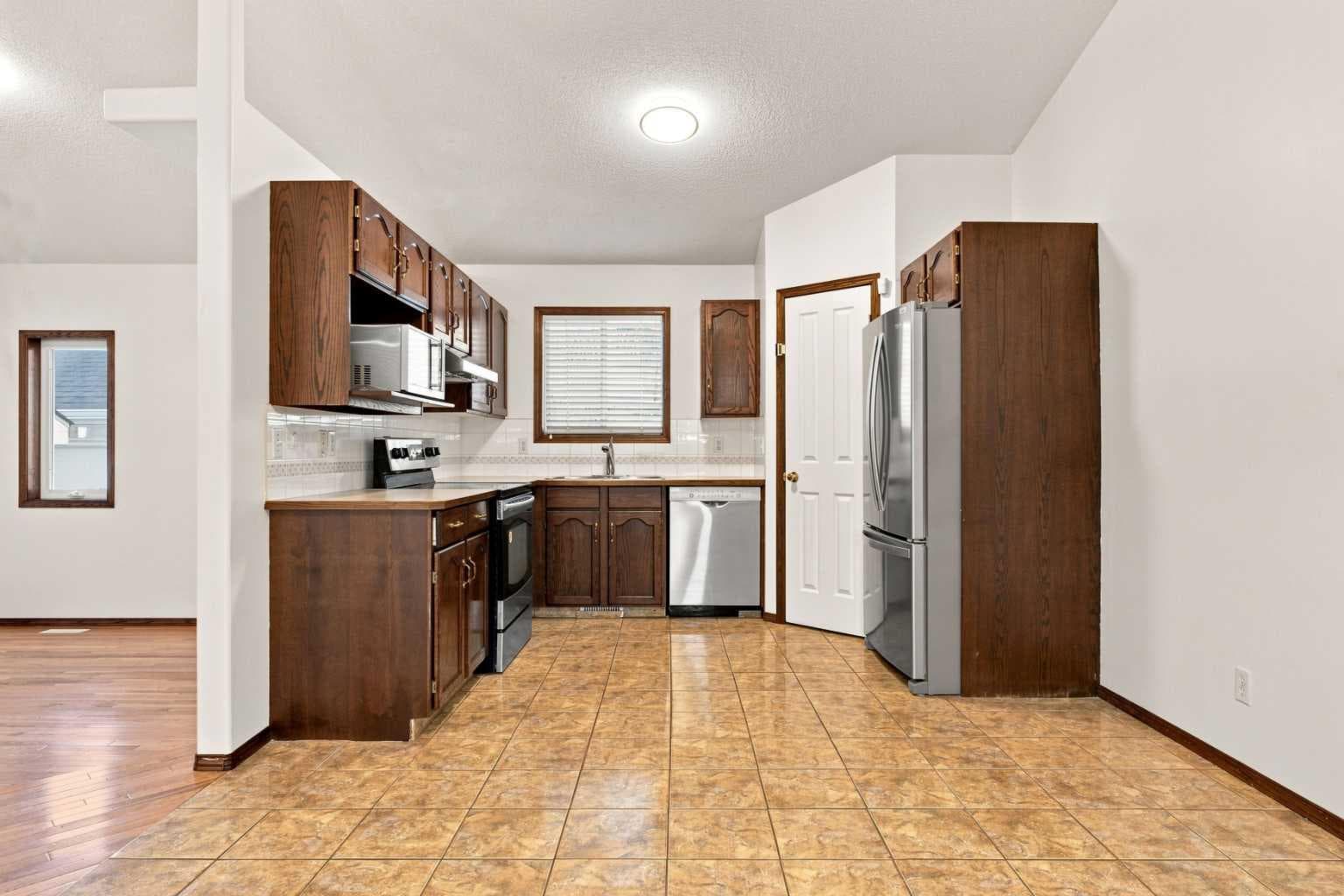 279 Coral Springs Circle NE