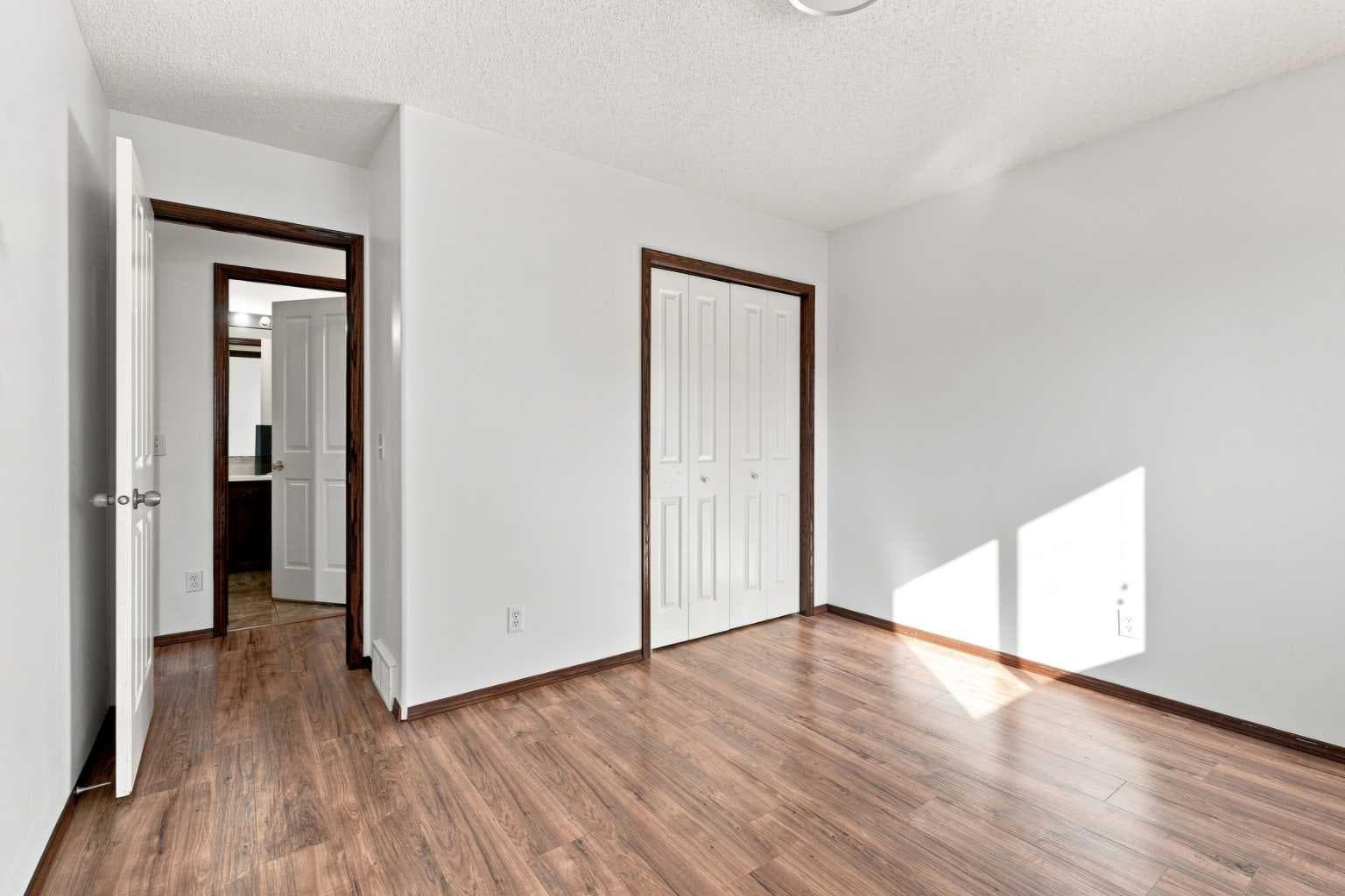 279 Coral Springs Circle NE