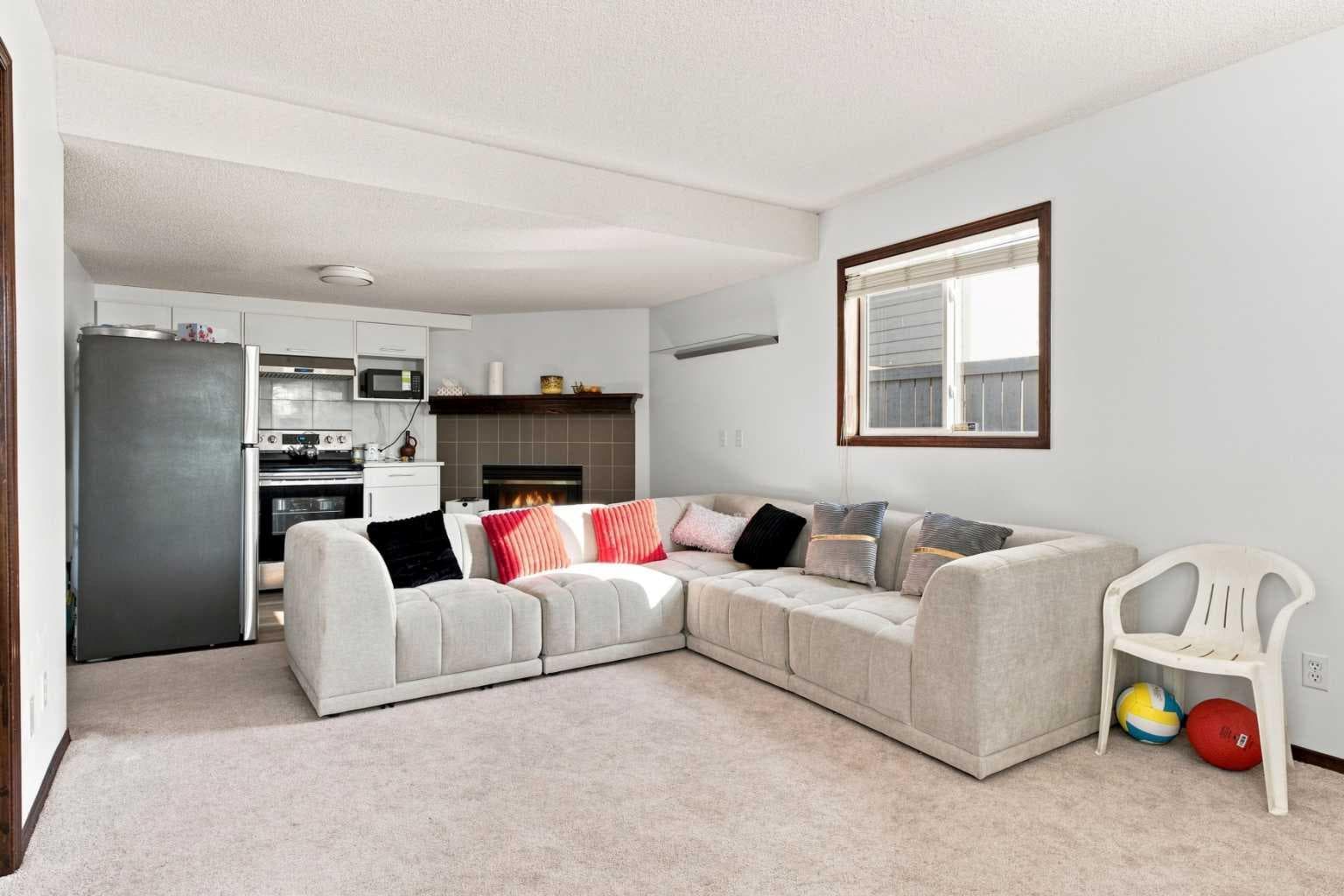 279 Coral Springs Circle NE