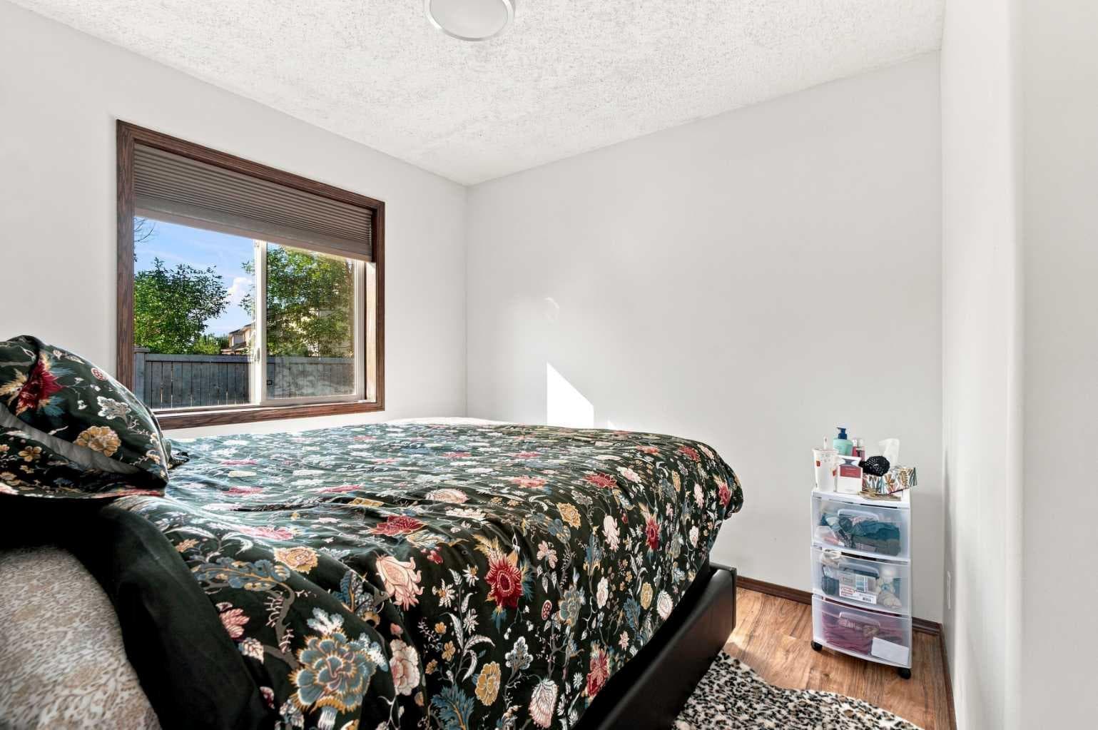 279 Coral Springs Circle NE