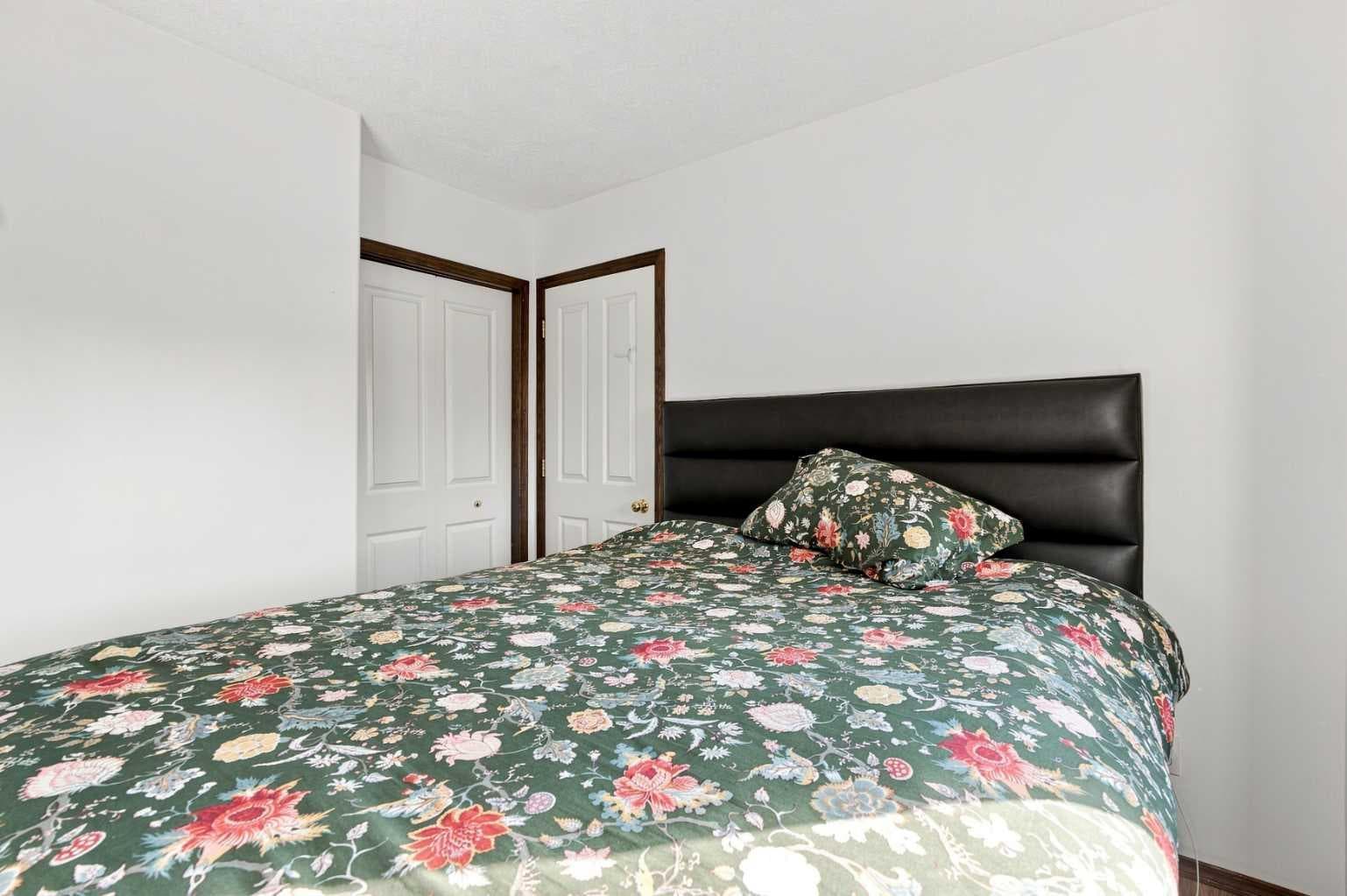 279 Coral Springs Circle NE
