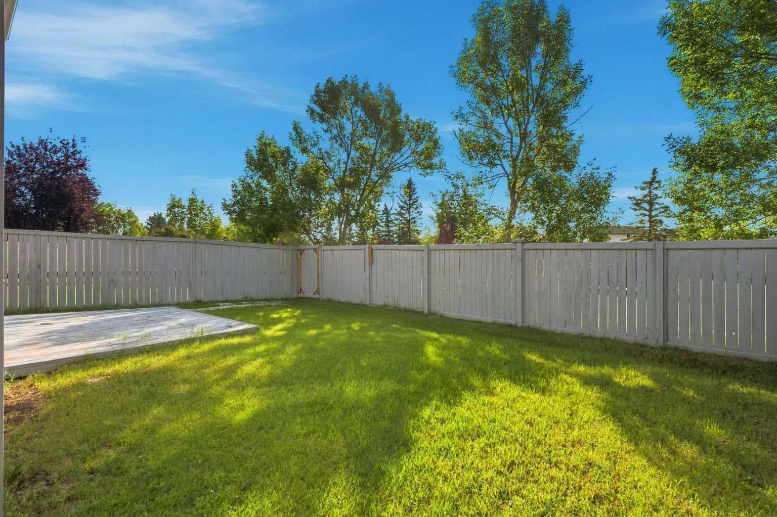 279 Coral Springs Circle NE