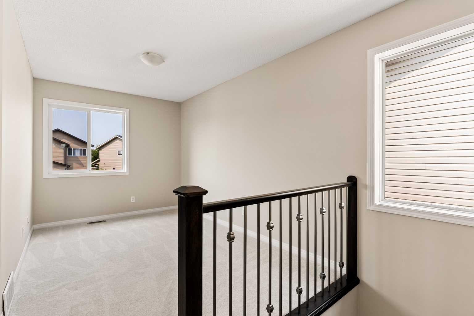 59 Elgin Meadows Park SE