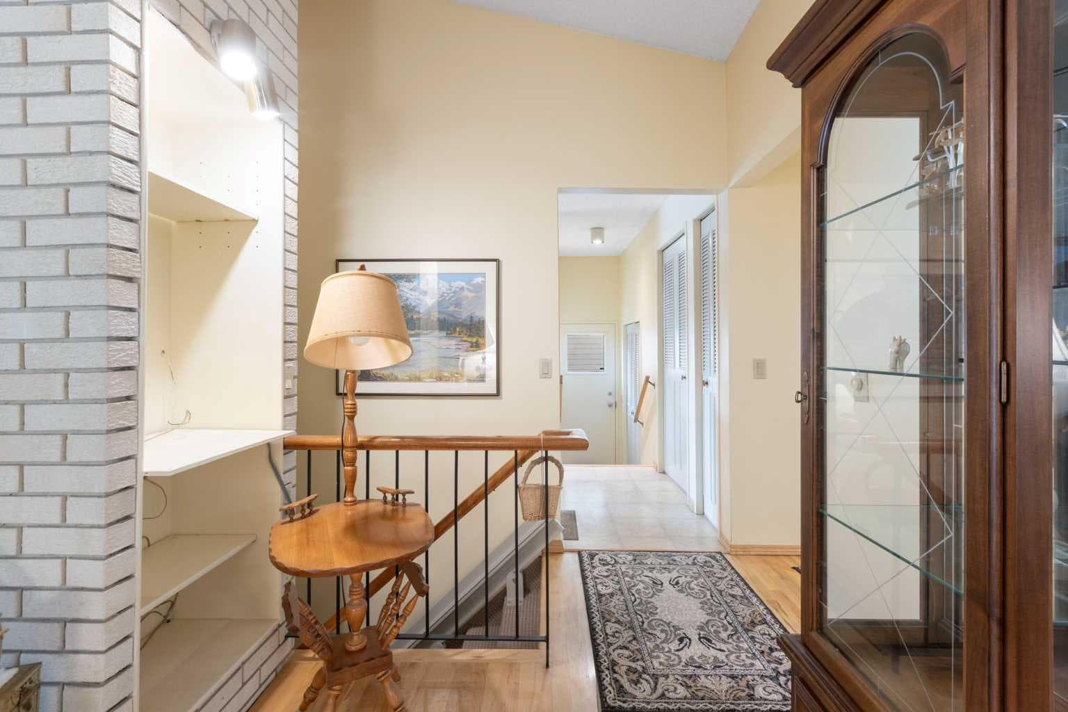 243 Radcliffe Place SE