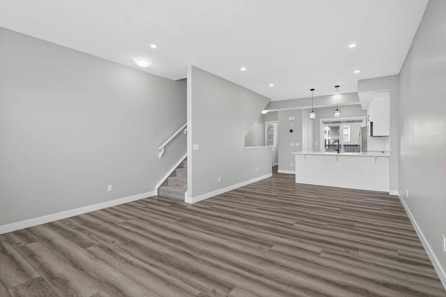 703, 115 Sagewood Drive SW