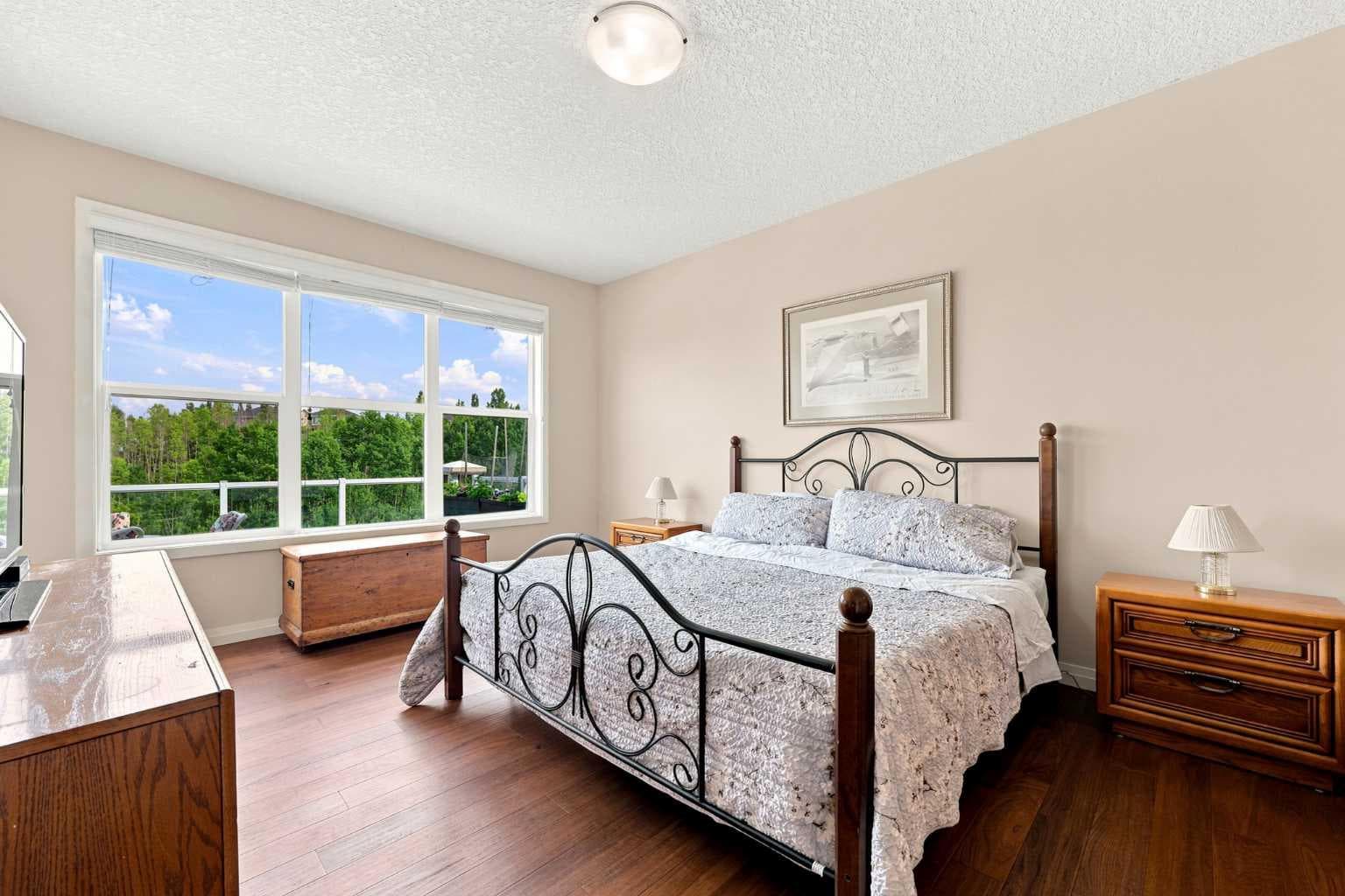 14 Ridge View Place 