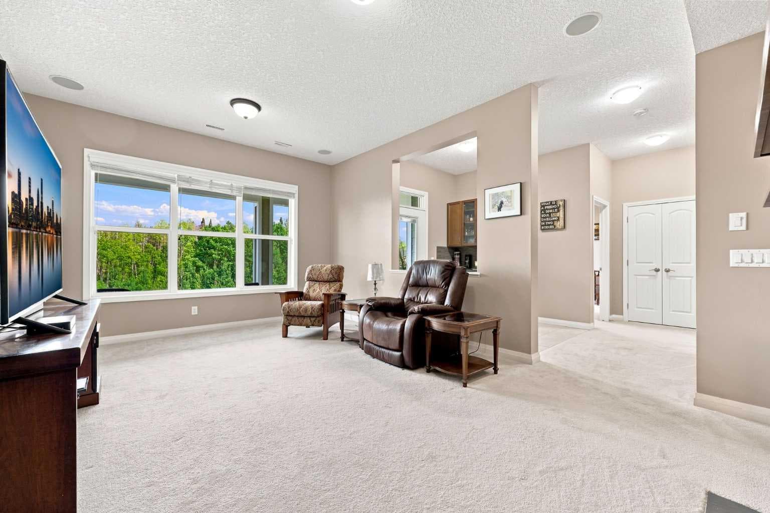 14 Ridge View Place 