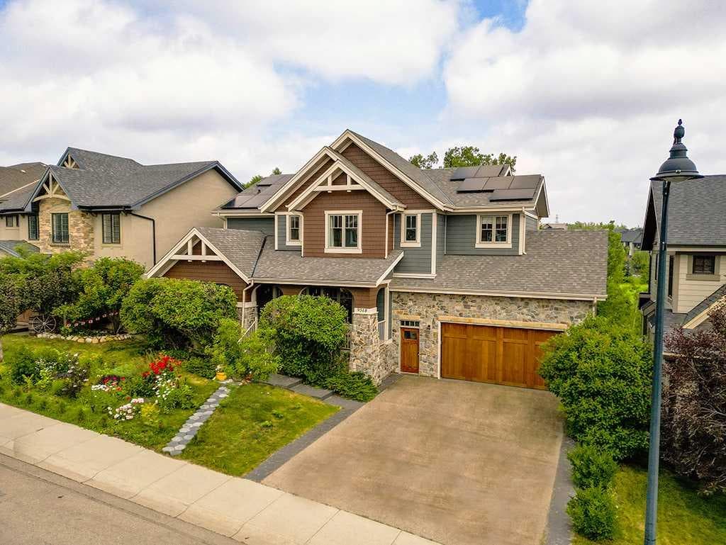 9318 14 Avenue SW