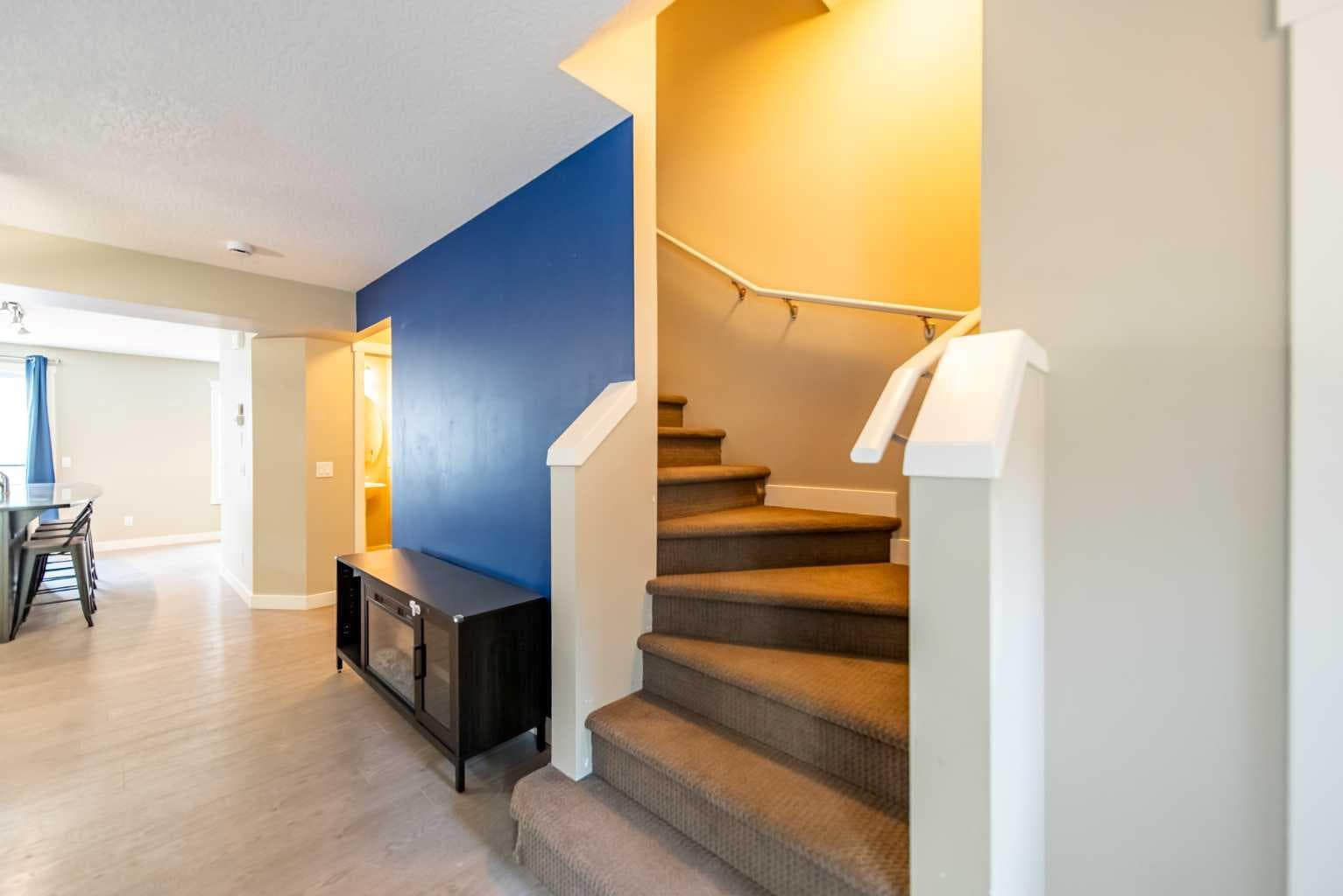 941 Mckenzie Towne Manor SE