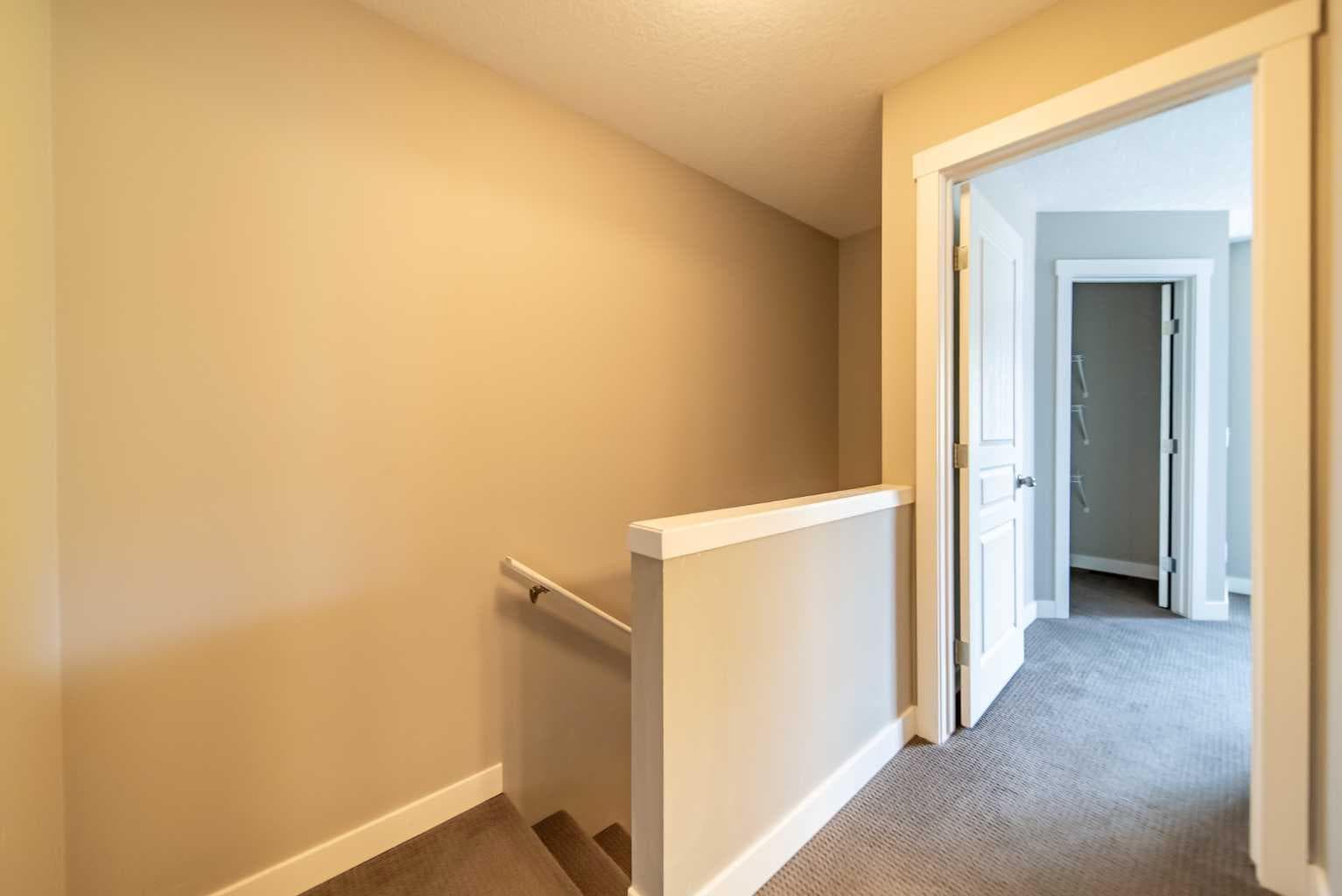 941 Mckenzie Towne Manor SE